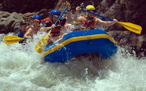 rafting on the Pacuare river