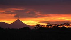 The length of days in Costa Rica varies by only half an hour from season to season, so Costa Rica does not observe daylight savings time.